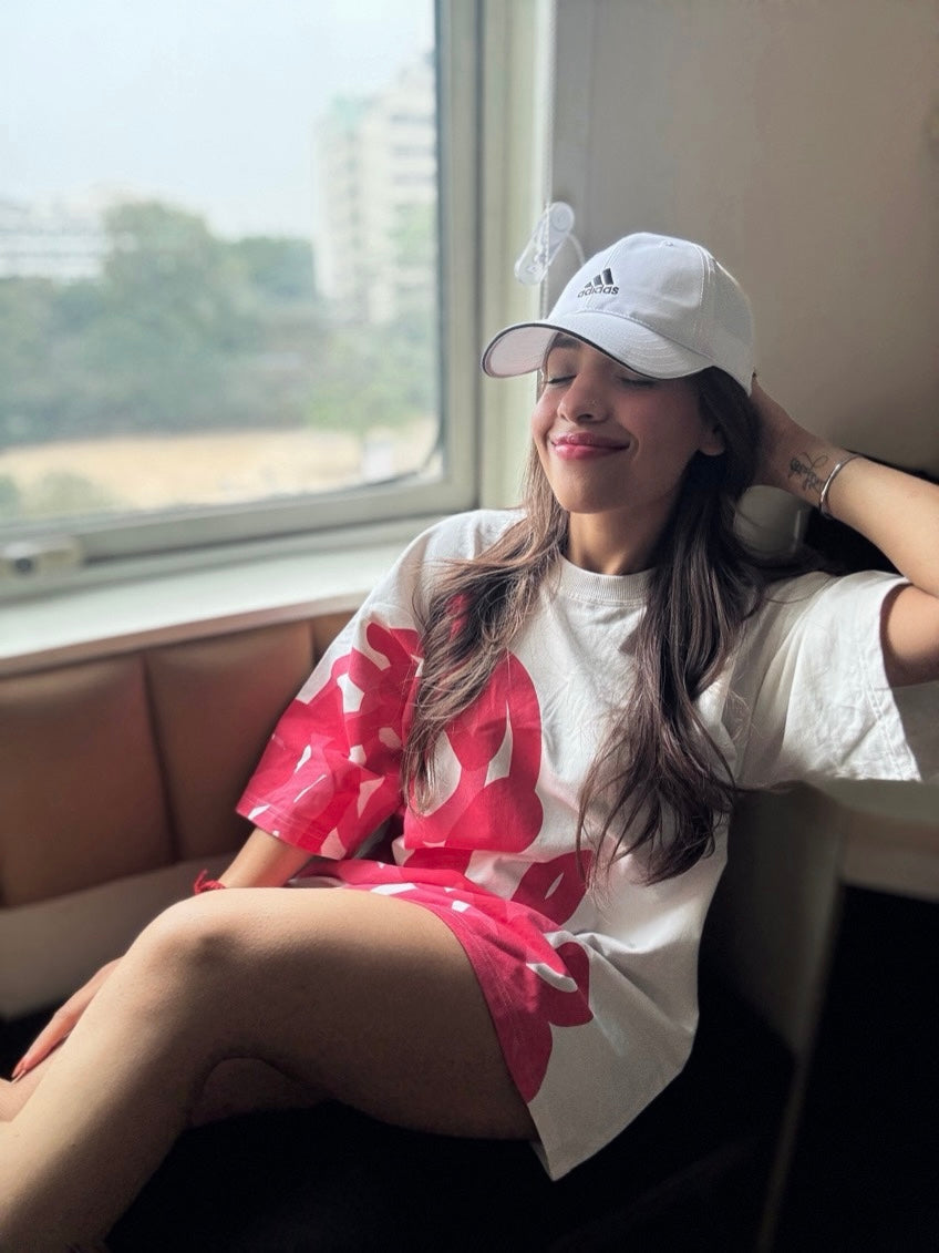 COMPLETE MESS OVERSIZE UNISEX T-SHIRT