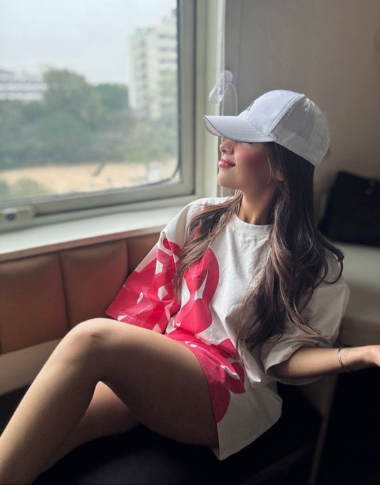 COMPLETE MESS OVERSIZE UNISEX T-SHIRT