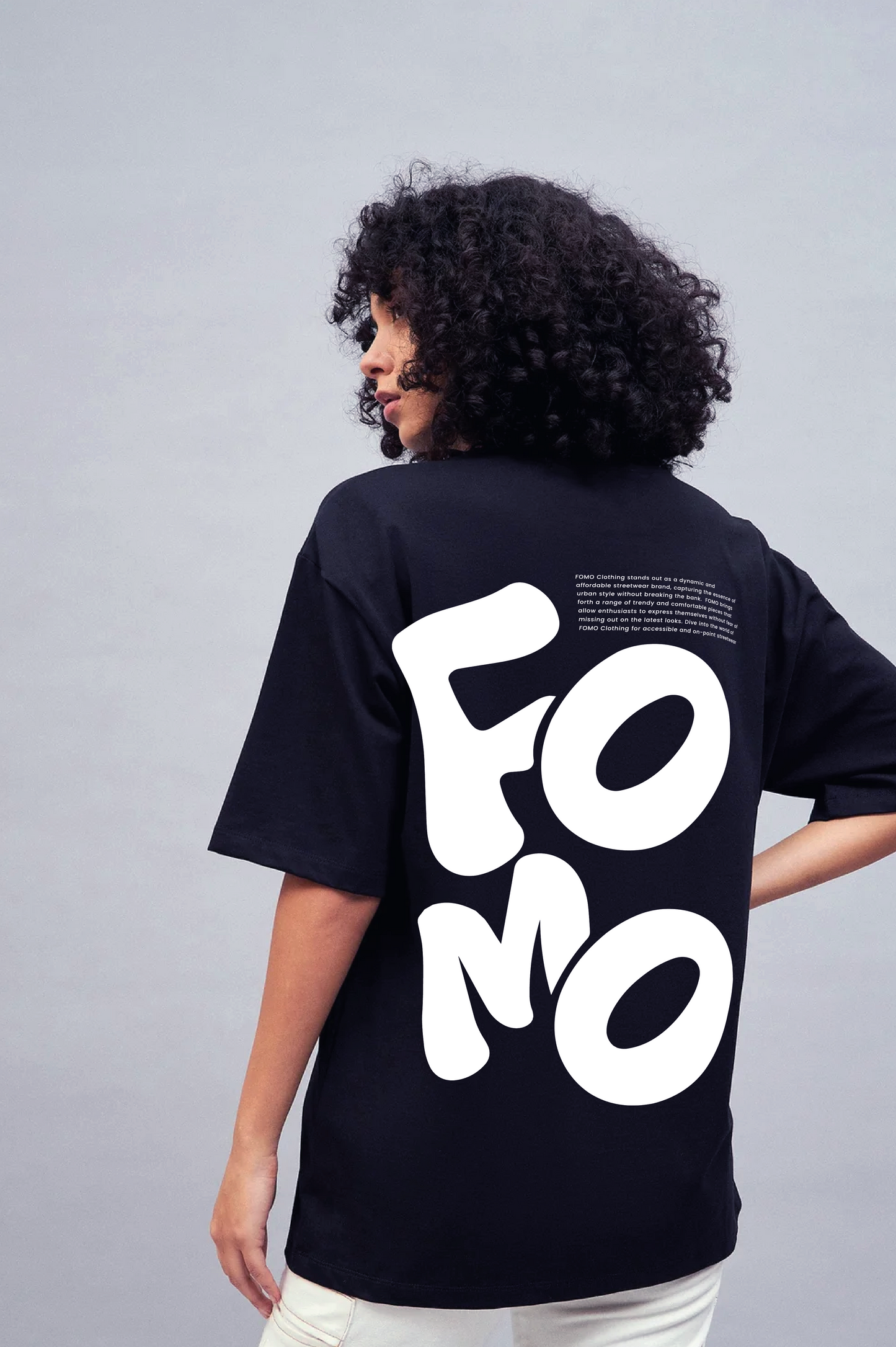 SIGNATURE FOMO OVERSIZE UNISEX T-SHIRT