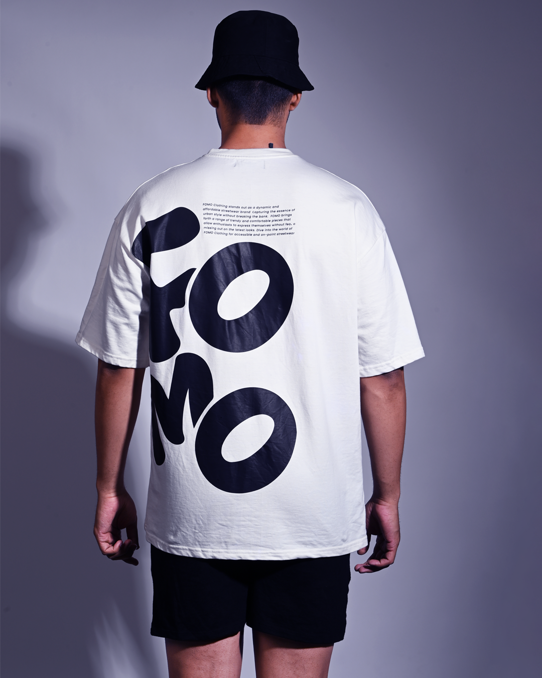 SIGNATURE FOMO OVERSIZE UNISEX T-SHIRT