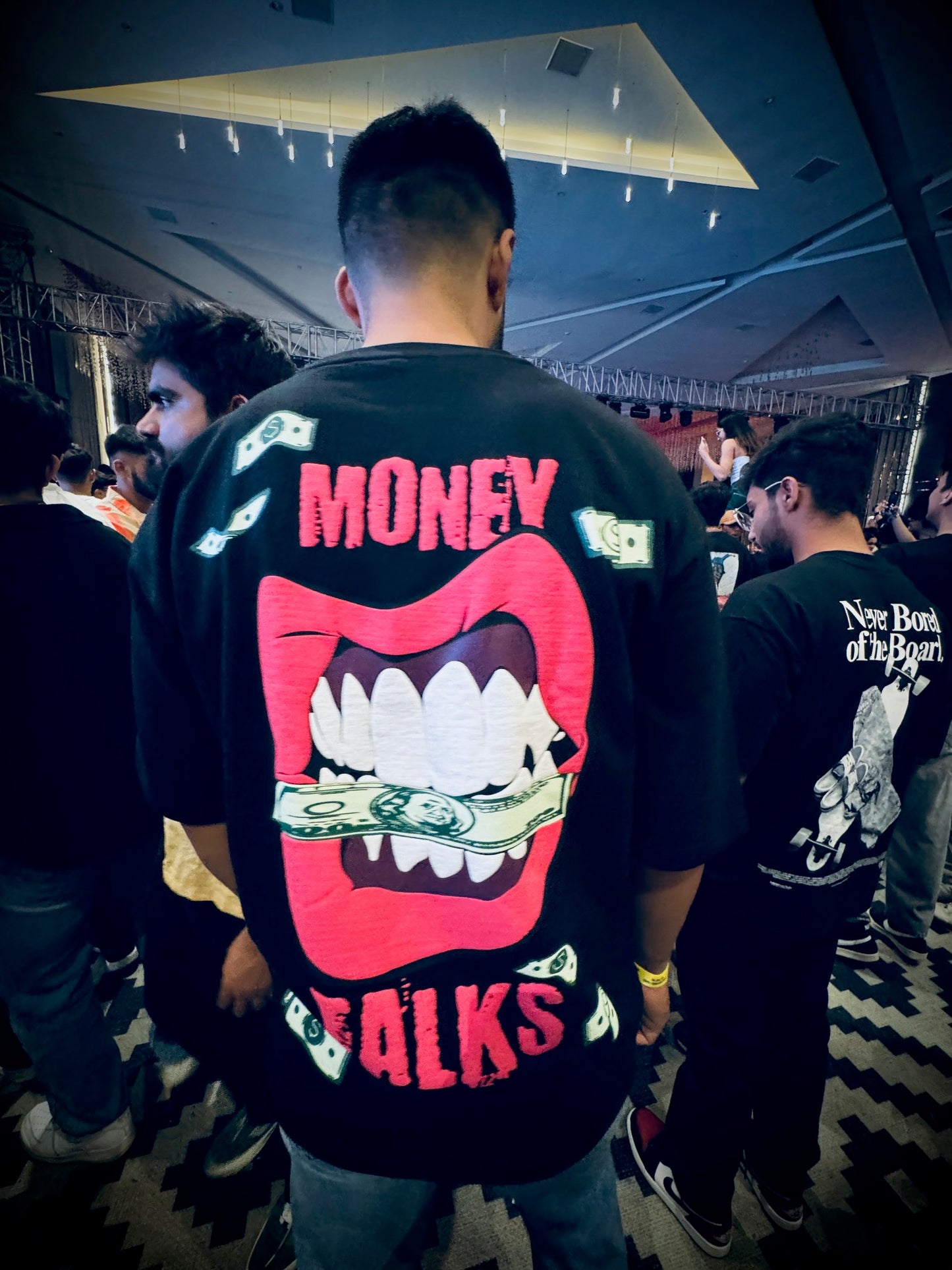 MONEY TALKS OVERSIZE UNISEX T SHIRT