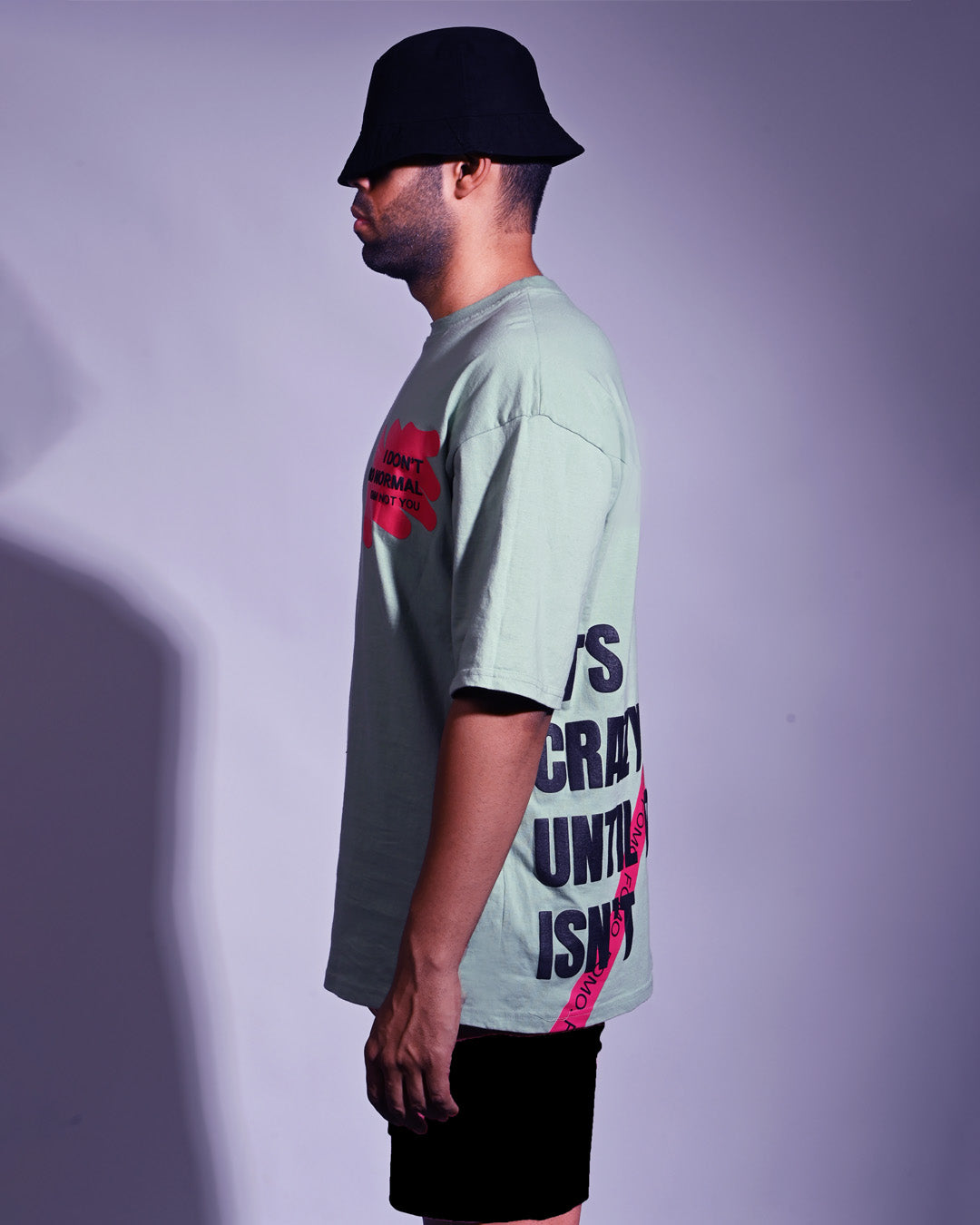 SKETCHY OVERSIZE UNISEX T-SHIRT